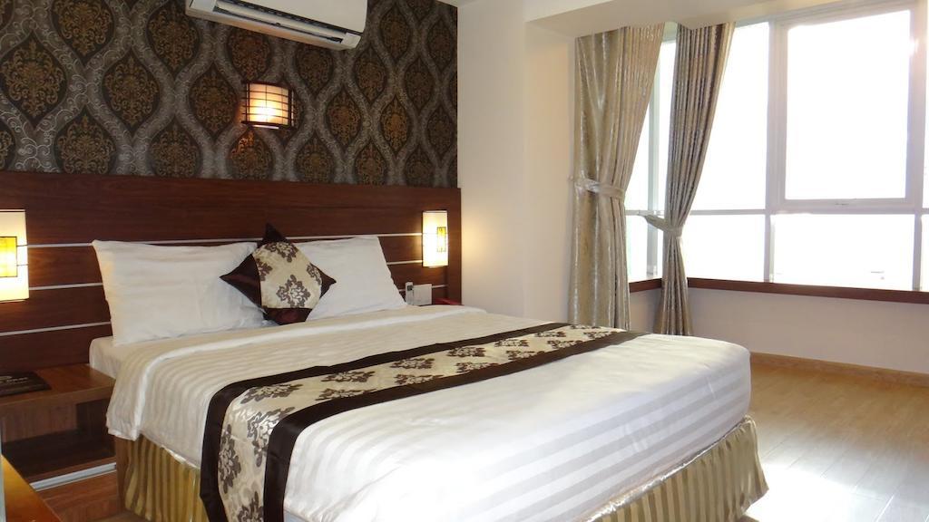 Minh Nhat Hotel Nha Trang Room photo