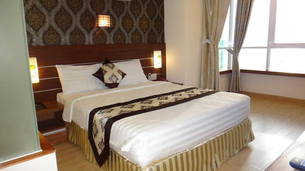 Minh Nhat Hotel Nha Trang Room photo