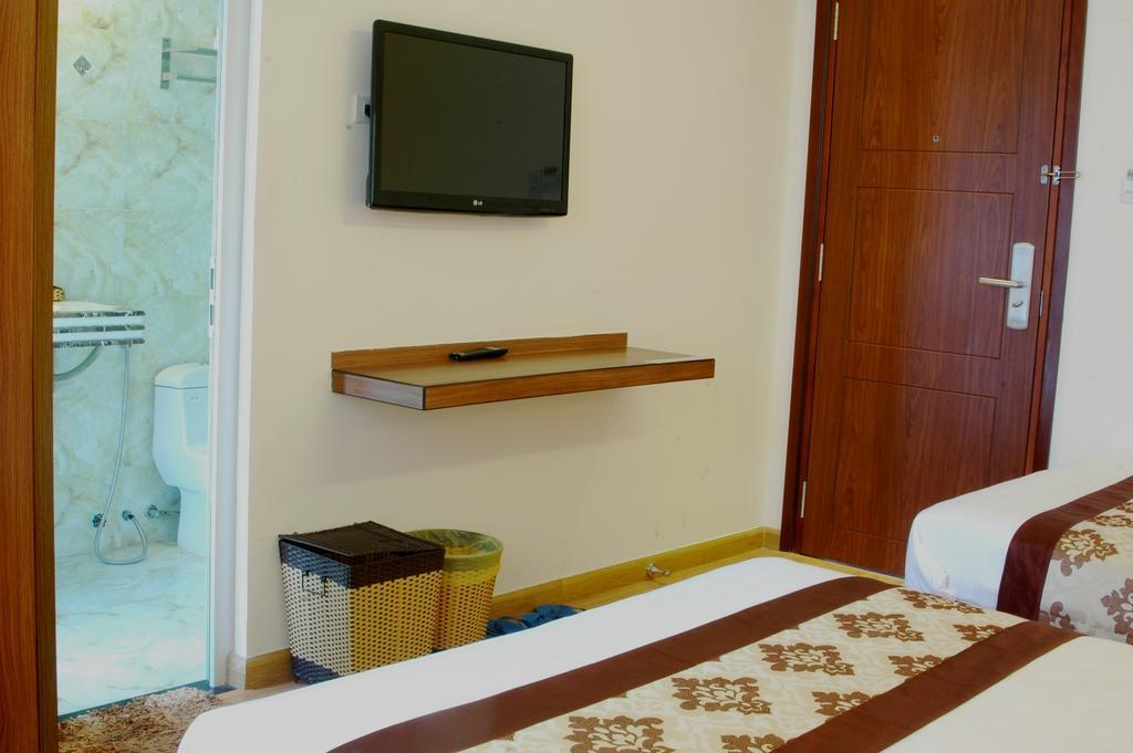 Minh Nhat Hotel Nha Trang Room photo