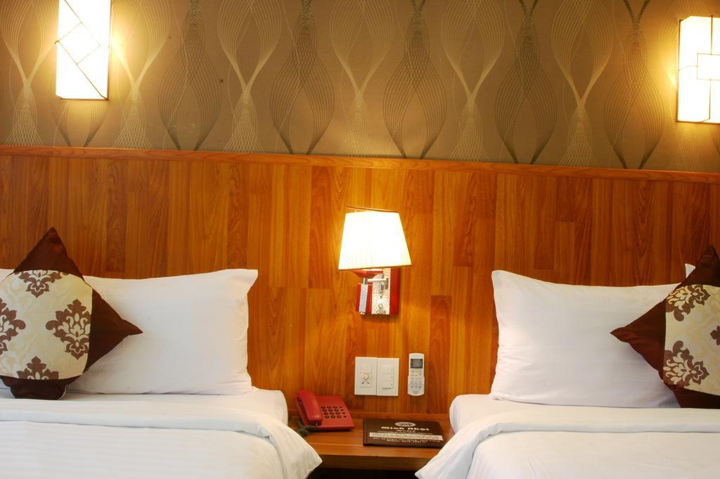 Minh Nhat Hotel Nha Trang Room photo