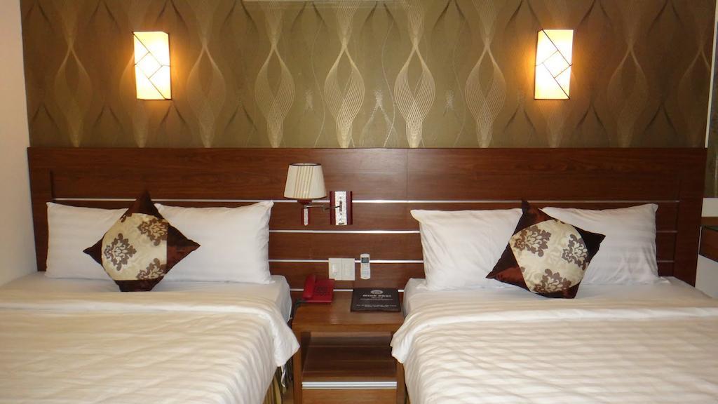 Minh Nhat Hotel Nha Trang Room photo